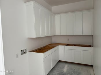 6446 Omega Cir, Mesa, AZ 85215