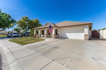 6448 Tonto Dr, Glendale, AZ 85308