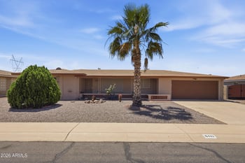 6449 Des Moines St, Mesa, AZ 85205