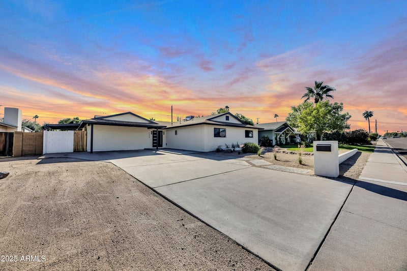 6449 Oak St, Scottsdale, AZ 85257