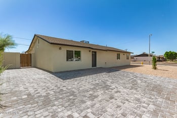 6449 Rose Ln, Glendale, AZ 85301