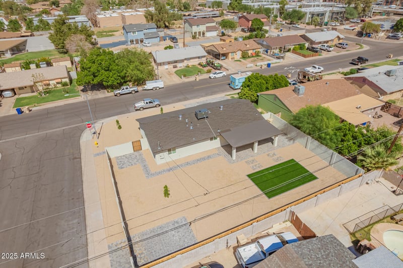 6449 Rose Ln, Glendale, AZ 85301