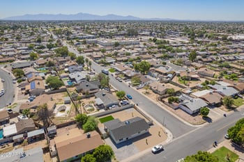 6449 Rose Ln, Glendale, AZ 85301