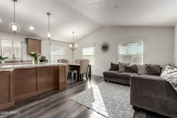 645 67th Ave #24, Phoenix, AZ 85043