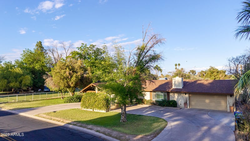 645 Esquire Way, Mesa, AZ 85202