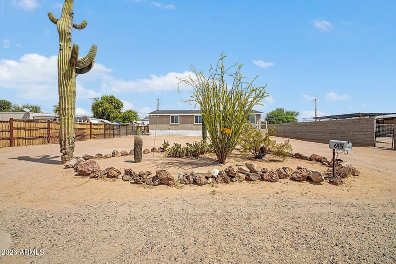 645 S Cornwall Dr, Apache Junction, AZ 85120