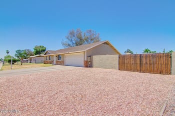 6450 Akron St, Mesa, AZ 85205