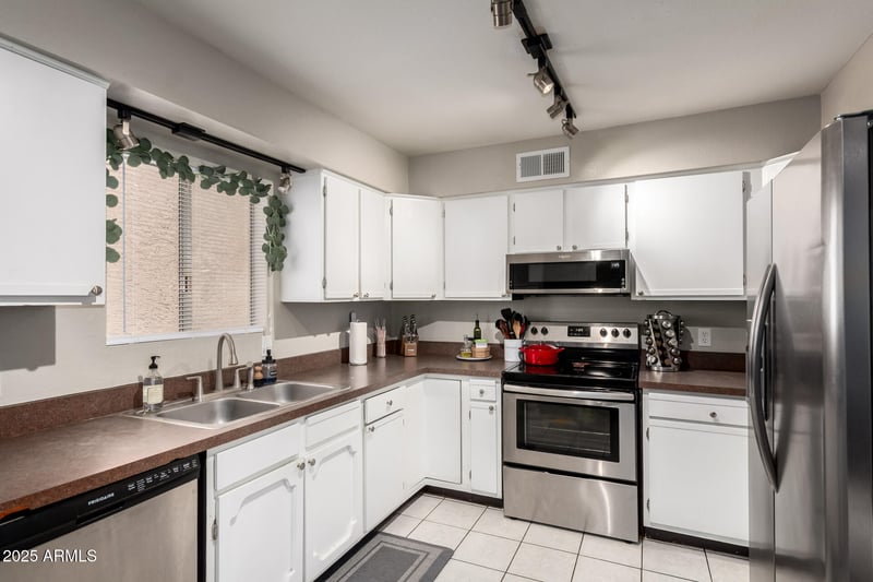 6450 Colby St, Mesa, AZ 85205