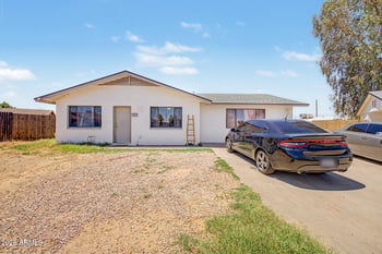6450 46th Way, Phoenix, AZ 85042