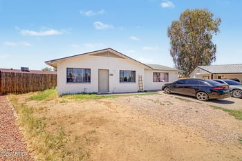 6450 46th Way, Phoenix, AZ 85042