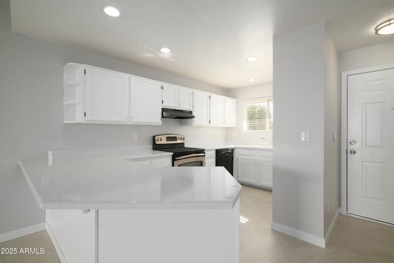 6454 University Dr #8, Mesa, AZ 85205