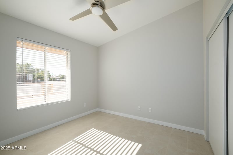 6454 University Dr #8, Mesa, AZ 85205