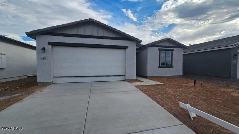 6455 Fiddleneck Way, San Tan Valley, AZ 85140