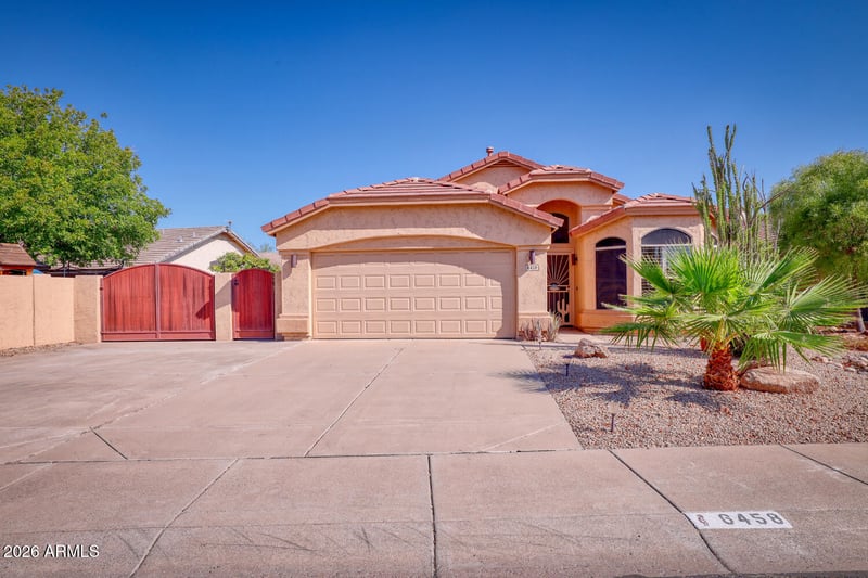 6458 Adobe Dr, Glendale, AZ 85308