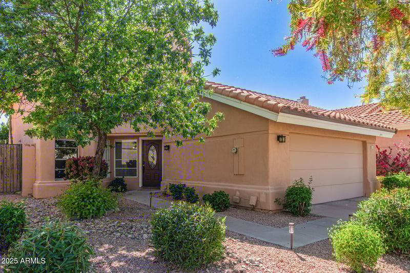 6459 Sugarloaf St, Mesa, AZ 85215
