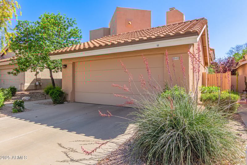 6459 Sugarloaf St, Mesa, AZ 85215