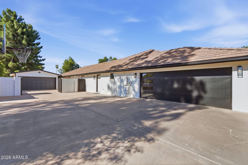 646 Leah Ln, Gilbert, AZ 85234