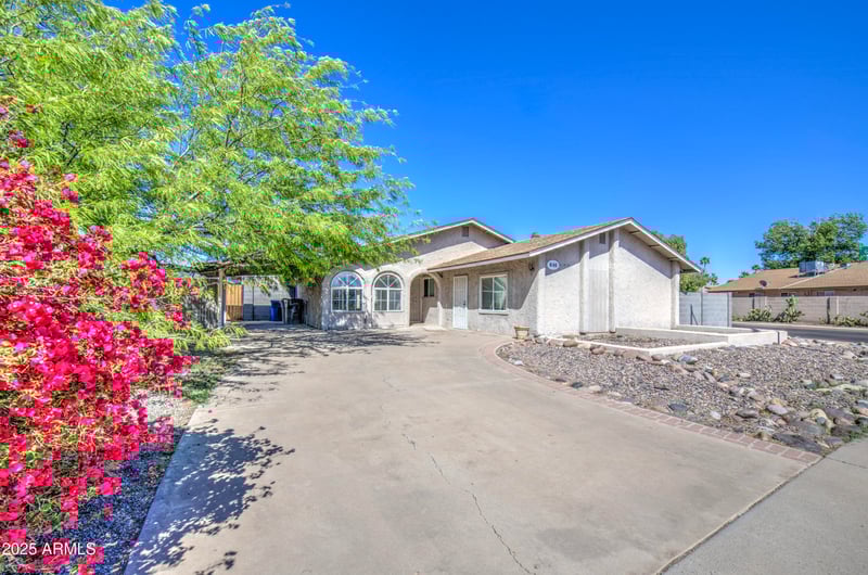 646 Grove Cir, Mesa, AZ 85210