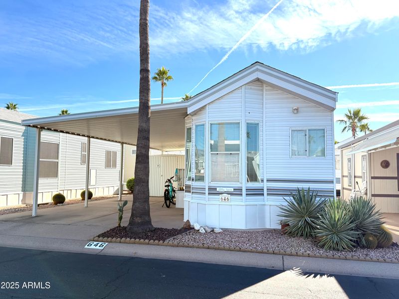 646 Hawks Eye Dr, Apache Junction, AZ 85119