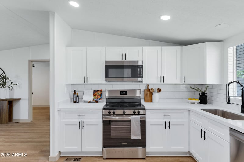 646 S 98th St, Mesa, AZ 85208