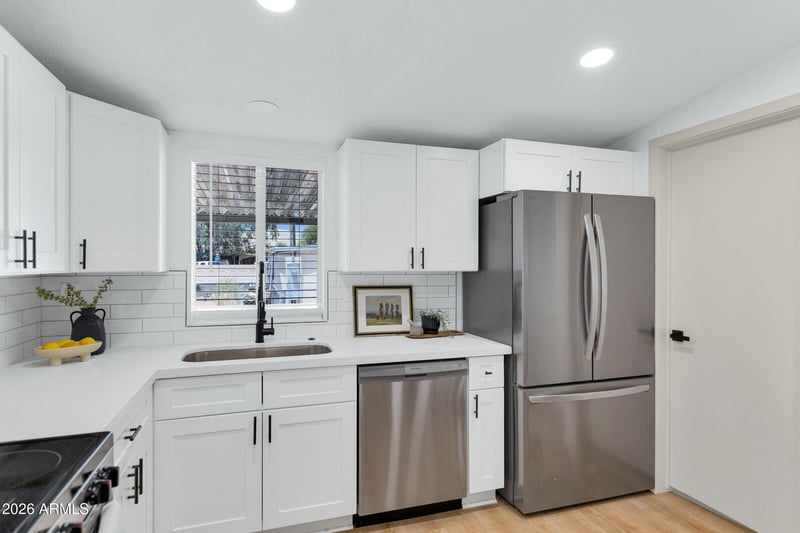 646 S 98th St, Mesa, AZ 85208