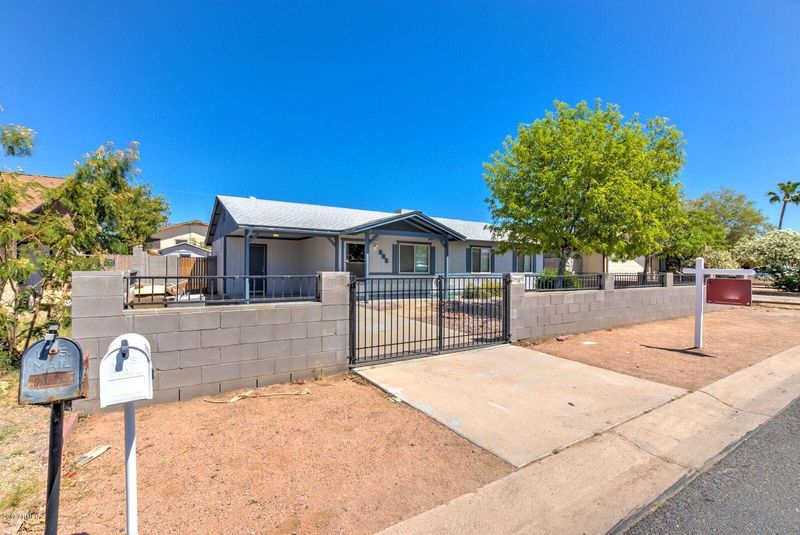 646 W 17th Ave, Apache Junction, AZ 85120