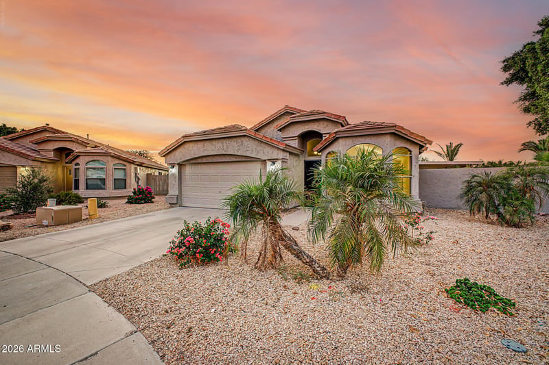 6462 W Escuda Rd, Glendale, AZ 85308