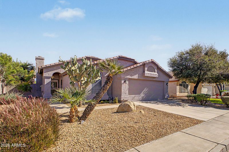 6463 W Escuda Rd, Glendale, AZ 85308