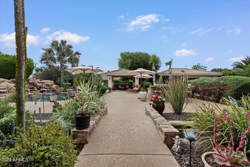 6466 S Honor Ct, Gilbert, AZ 85298