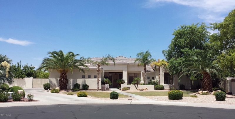 6474 W Voltaire Dr, Glendale, AZ 85304