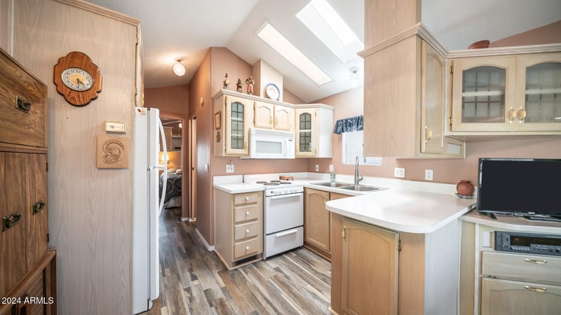 648 Hawks Eye Dr #648, Apache Junction, AZ 85119