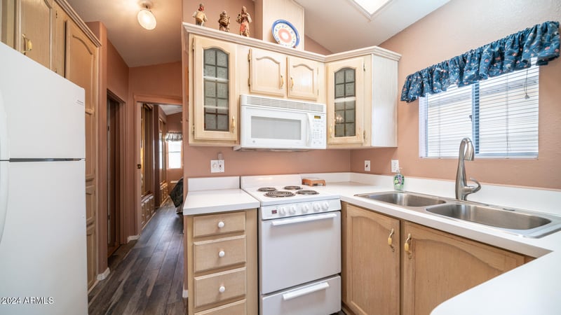 648 Hawks Eye Dr #648, Apache Junction, AZ 85119