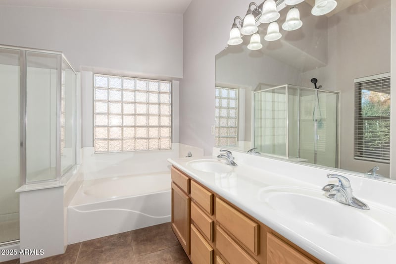 648 Mule Train Trl, San Tan Valley, AZ 85143