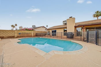 648 Kilarea Ave, Mesa, AZ 85210
