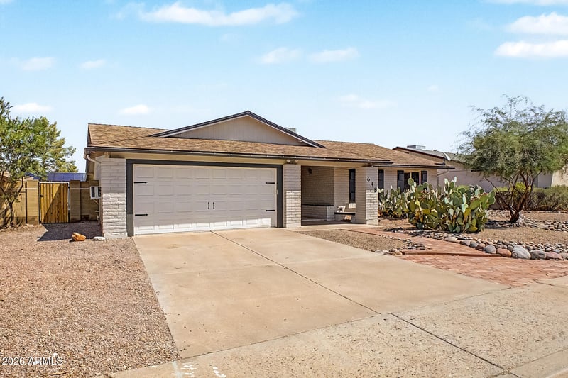 648 W Kilarea Ave, Mesa, AZ 85210