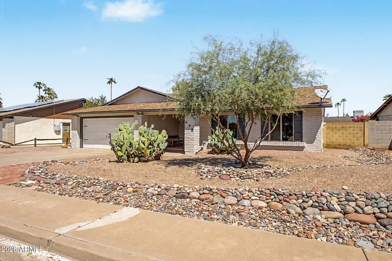 648 W Kilarea Ave, Mesa, AZ 85210