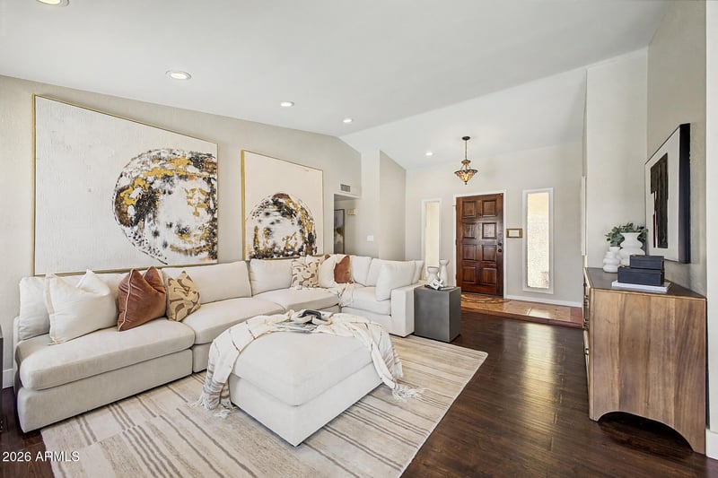 648 W Kilarea Ave, Mesa, AZ 85210