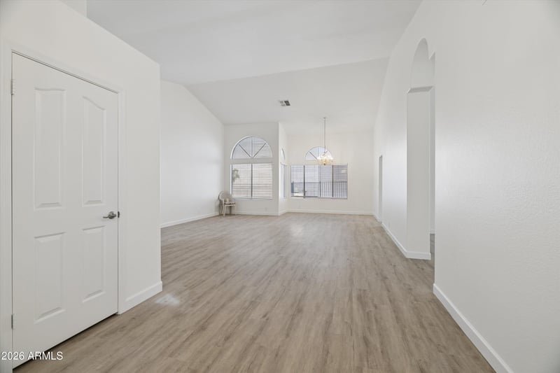 648 Muirwood Dr, Phoenix, AZ 85045
