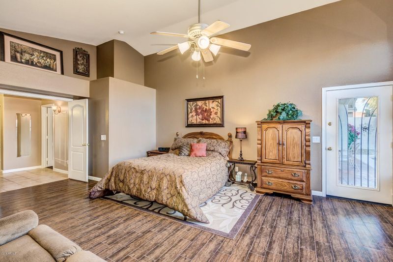 6485 W Behrend Dr, Glendale, AZ 85308
