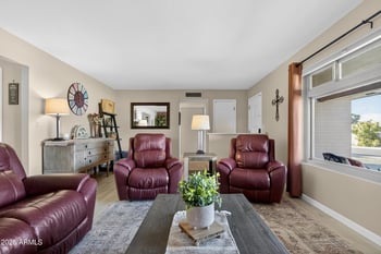 649 61st Pl, Mesa, AZ 85205