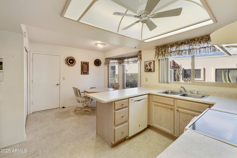 649 Arrowwood Way, Mesa, AZ 85208