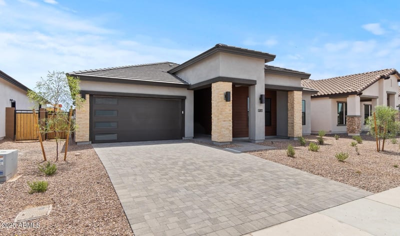 649 Brown Way, San Tan Valley, AZ 85140