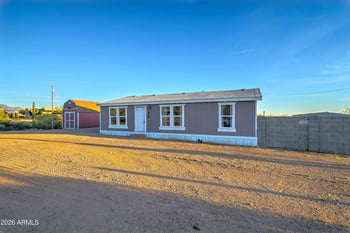 649 Kaniksu St, Apache Junction, AZ 85120