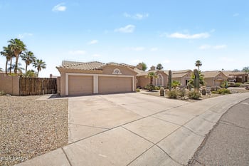 649 Muirwood Dr, Phoenix, AZ 85045