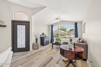 6491 Wahalla Ln, Glendale, AZ 85308