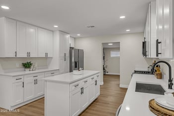 65 7th Ave, Mesa, AZ 85210