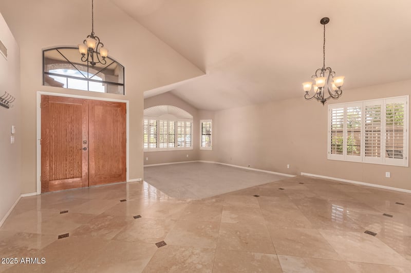 65 Courtney Ln, Tempe, AZ 85284