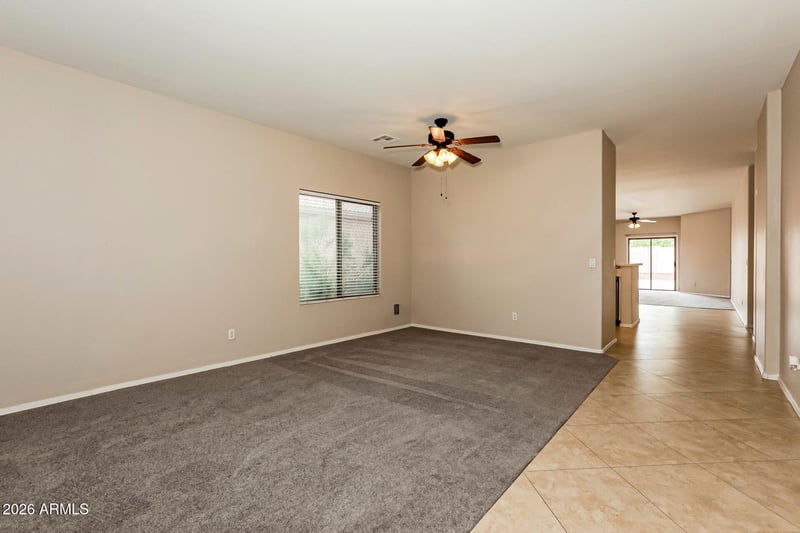 65 Saddle Way, San Tan Valley, AZ 85143