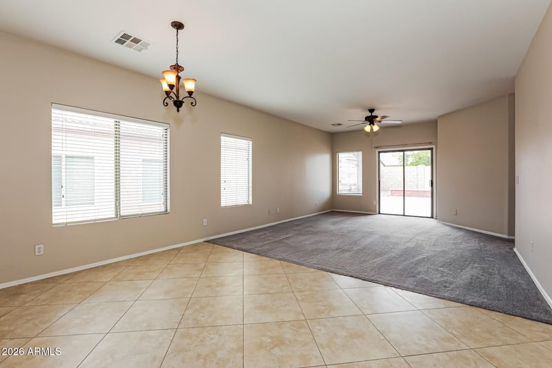 65 Saddle Way, San Tan Valley, AZ 85143