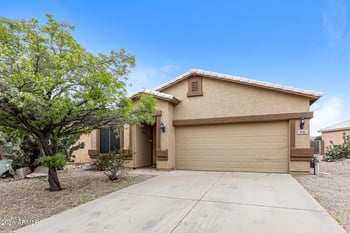 65 Saddle Way, San Tan Valley, AZ 85143